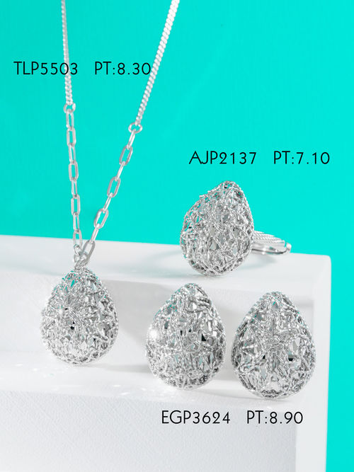 Latest company news about Por que as alianças de casamento de platina são tão populares?